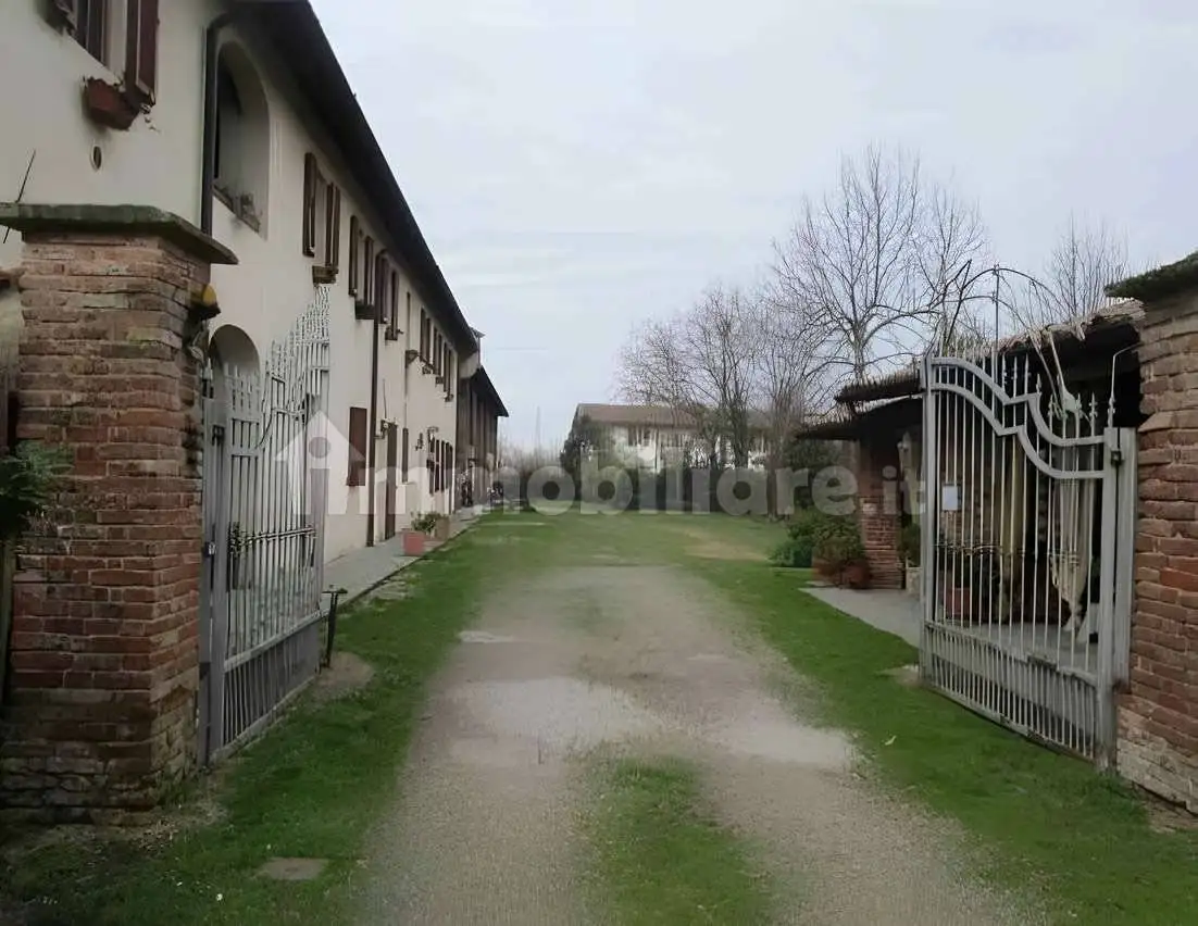 Appartamento in asta a Pavia