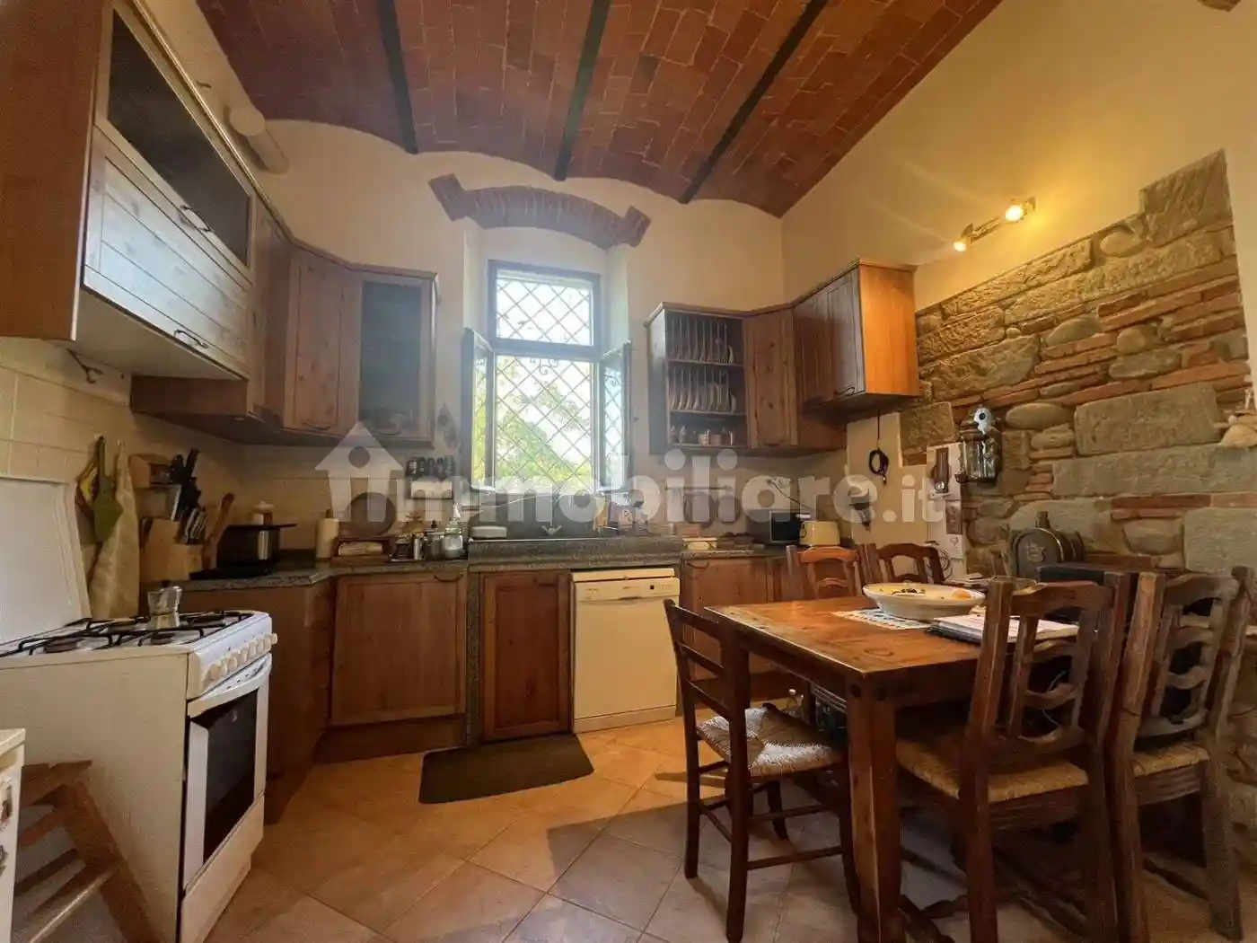 Appartamento in vendita a Reggello