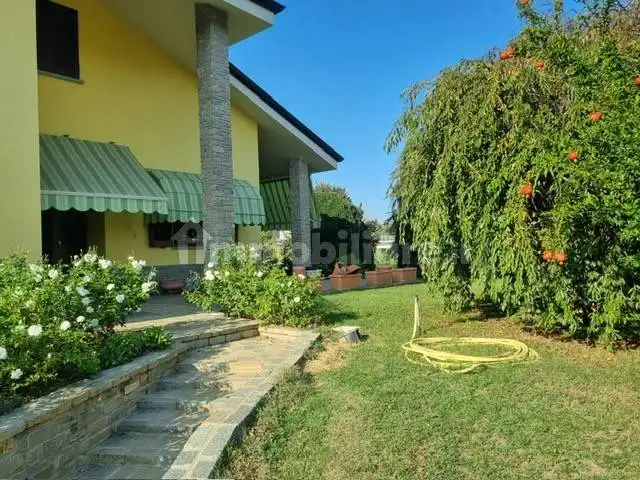 Villa in vendita a Asti