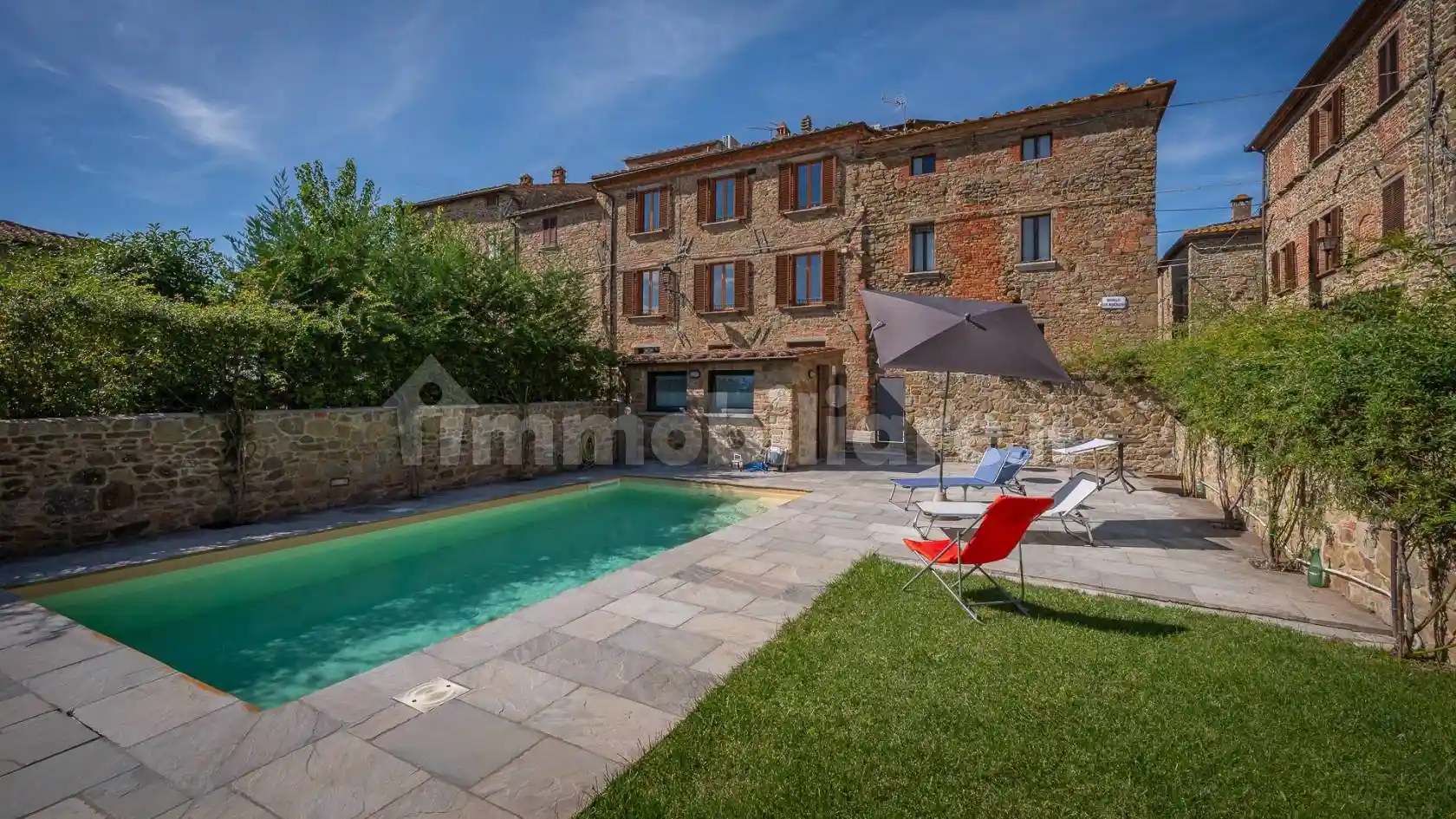 Casa indipendente in vendita a Sinalunga