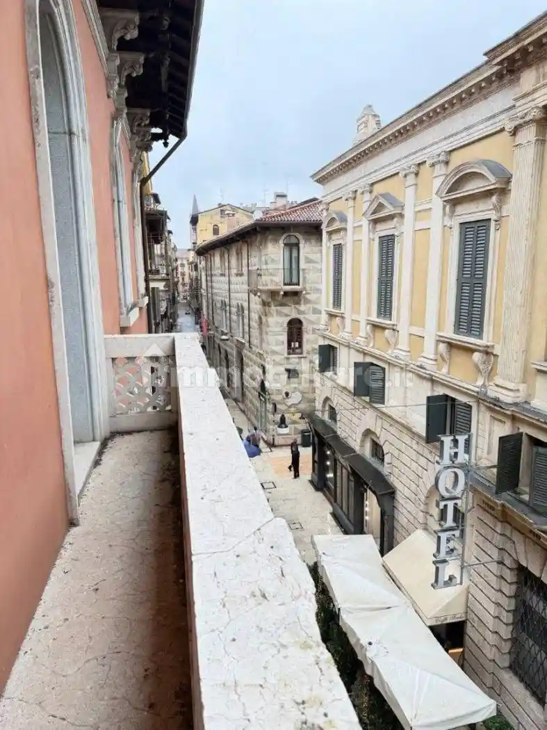 Appartamento in vendita a Verona