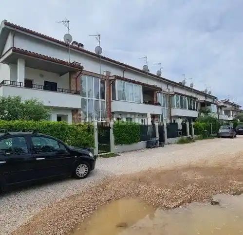 Villetta a schiera in vendita a Roma