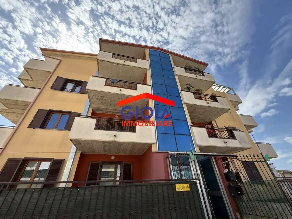 Palazzo - Edificio in vendita a Francolise