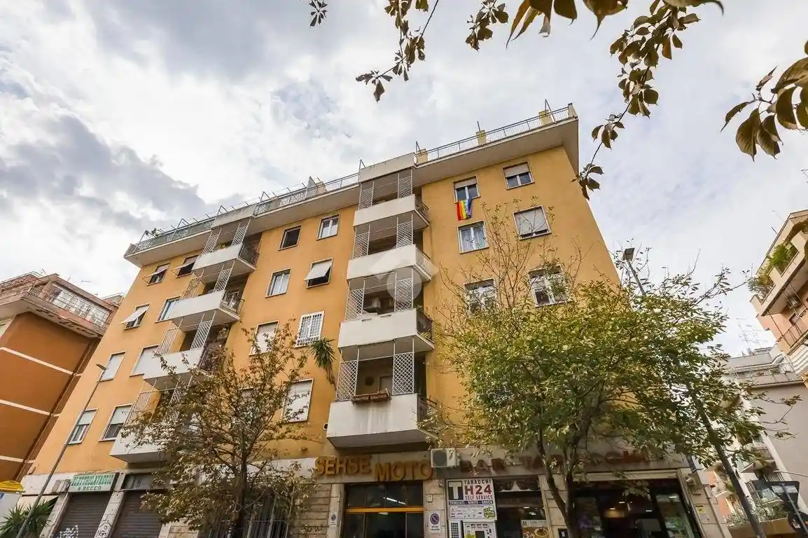 Trilocale via Tommaso da Celano, Appio Latino, Roma - foto 3