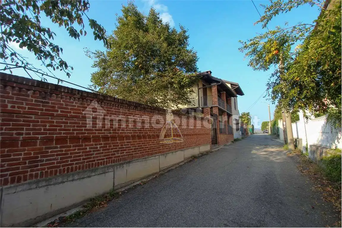 Villa unifamiliare via Valentino , 1, Centro, Buttigliera d'Asti - foto 4
