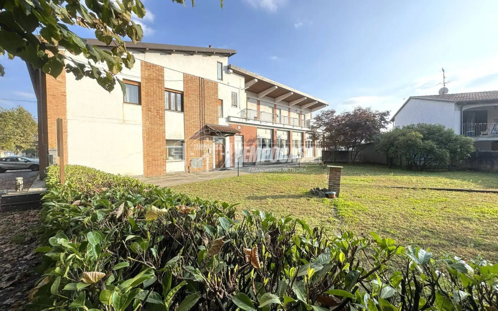Palazzo - Edificio in vendita a Romano Canavese