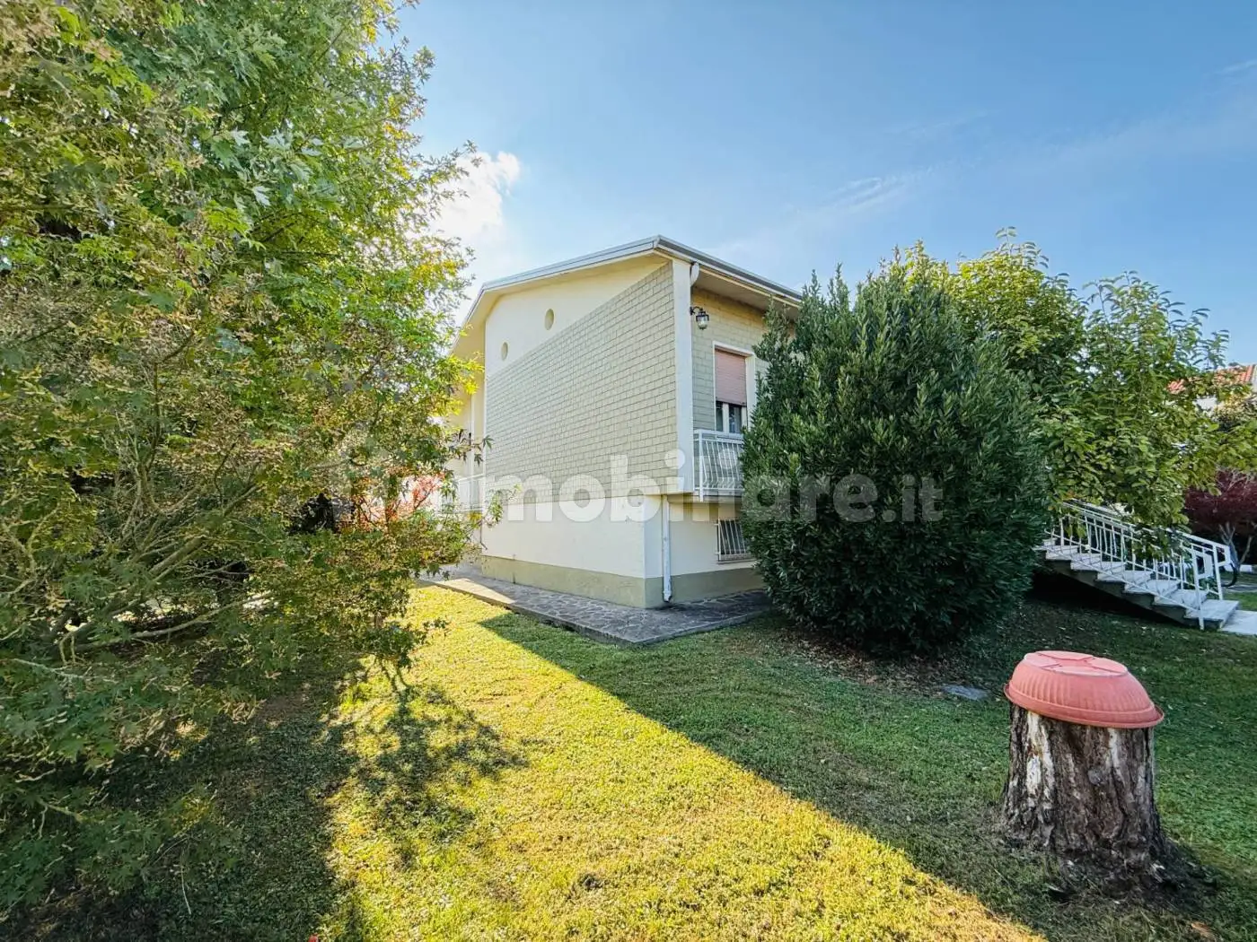 Villa in vendita a Poggio Rusco