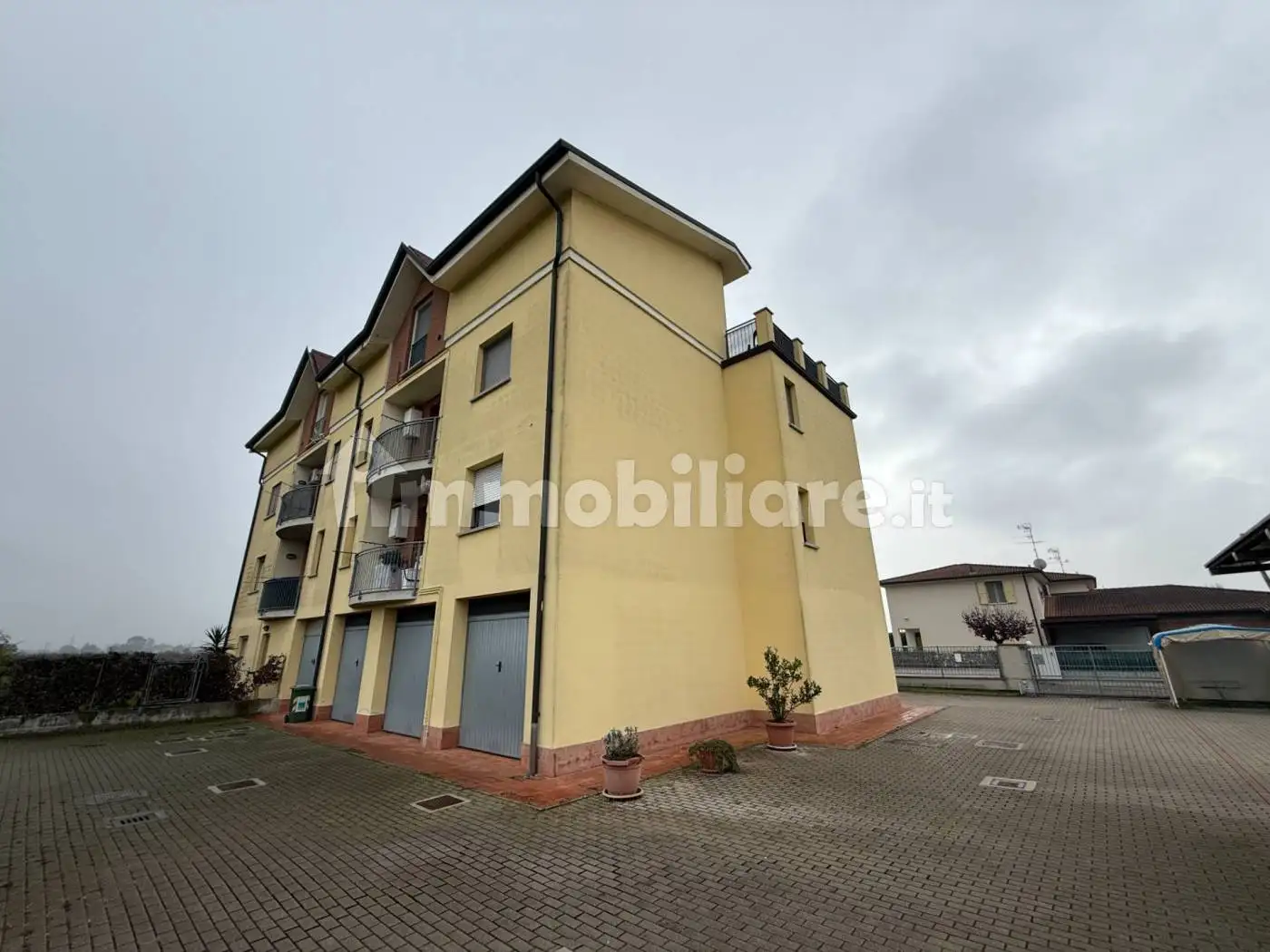 Monolocale buono stato, terzo piano, Borgo Mantovano - foto 3