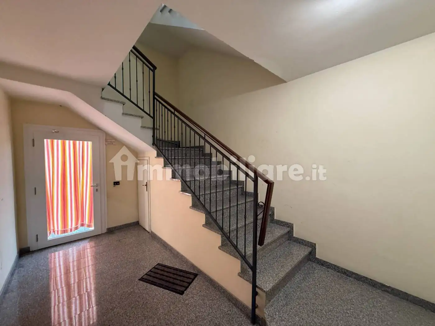 Monolocale buono stato, terzo piano, Borgo Mantovano - foto 4