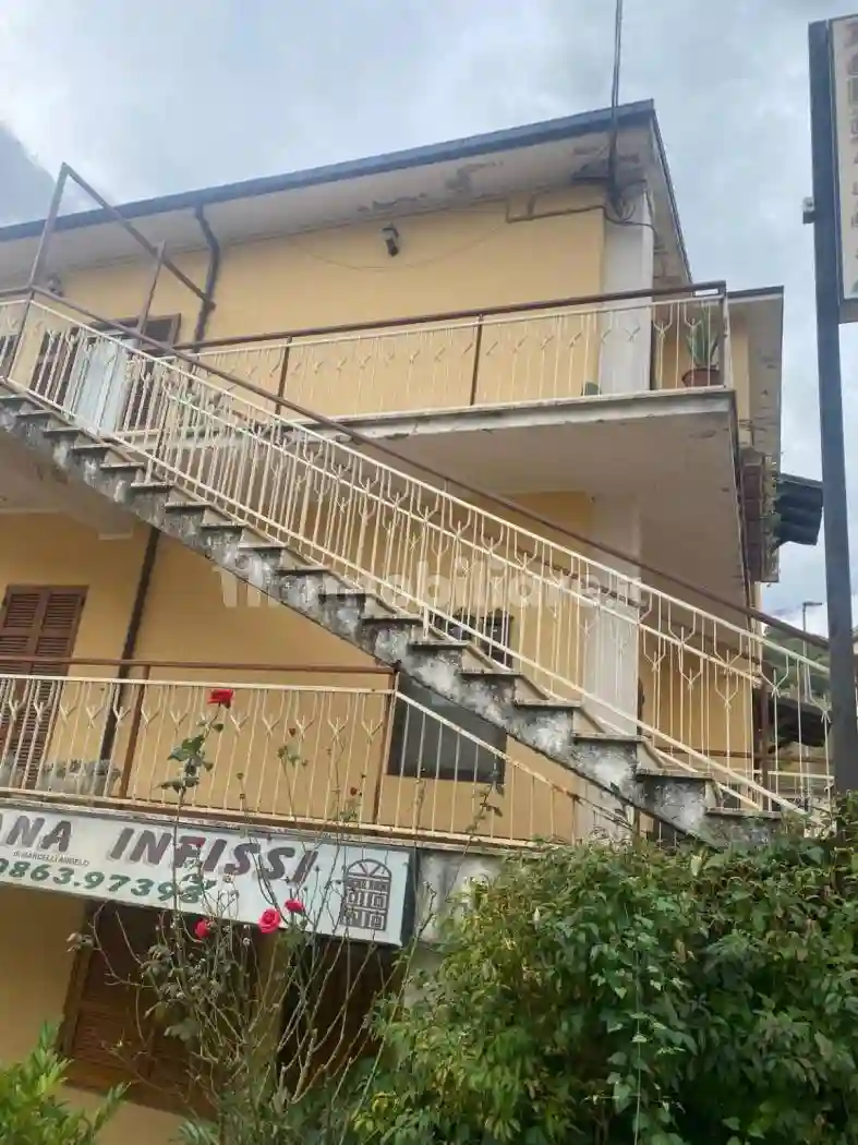 Quadrilocale via San Leonardo 1, Centro, Civitella Roveto - foto 4