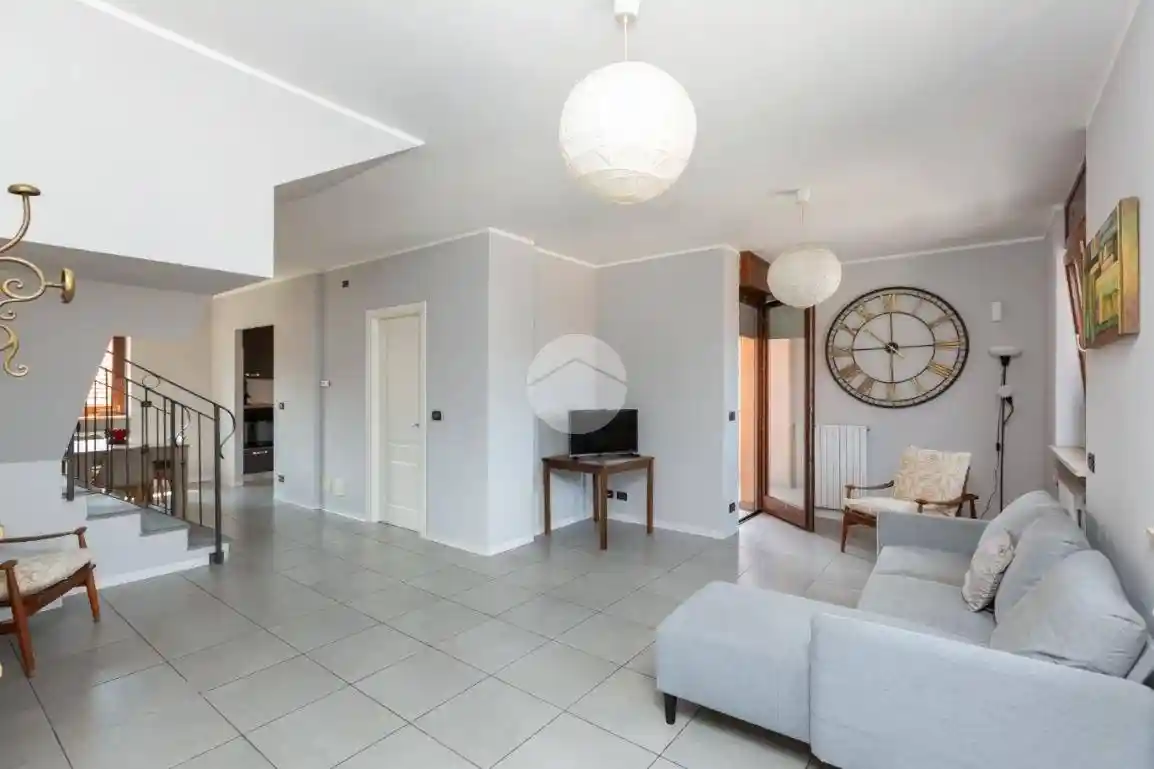 Appartamento in villa via macedonia 8, Borgata Paradiso Sud, Collegno - foto 2