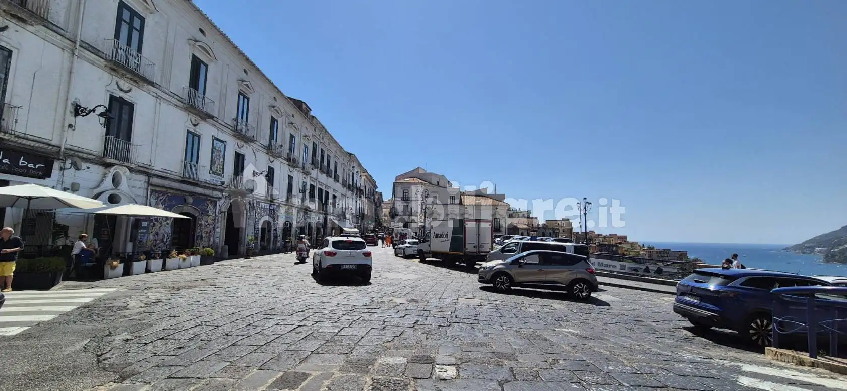 Appartamento in vendita a Vietri sul Mare