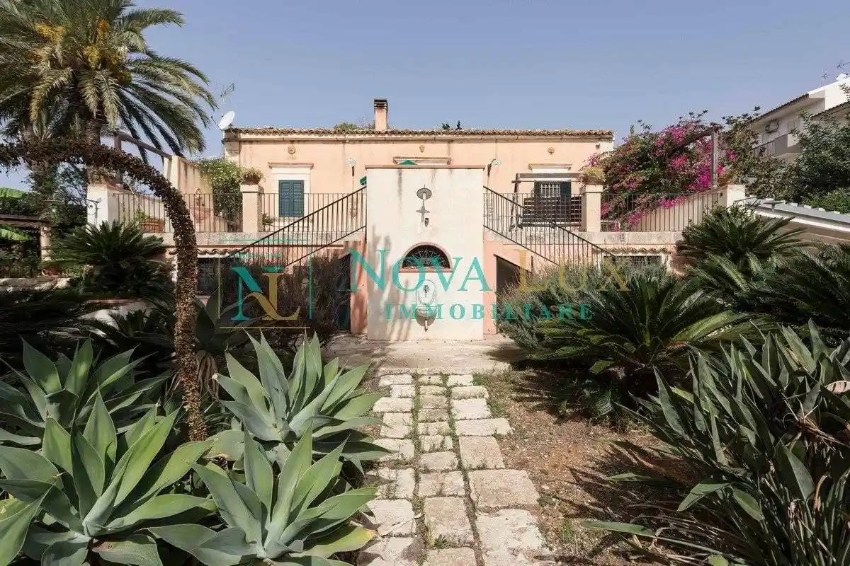 Villa in vendita a Ragusa