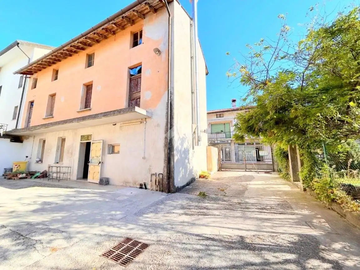 Rustico - Casale in vendita a Basiliano