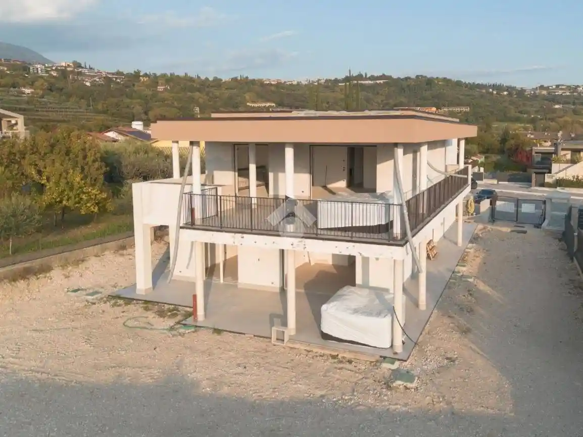 Villa in vendita a Garda