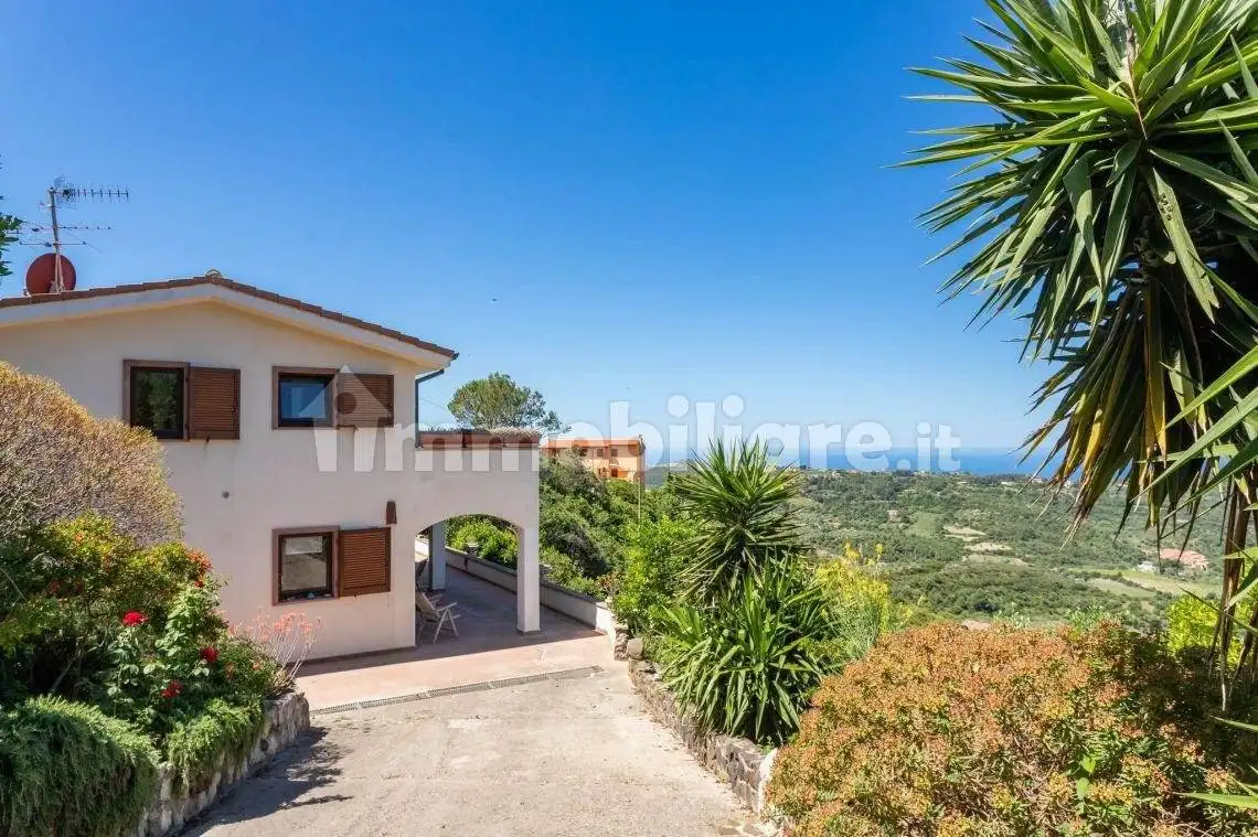 Villa in vendita a Magomadas