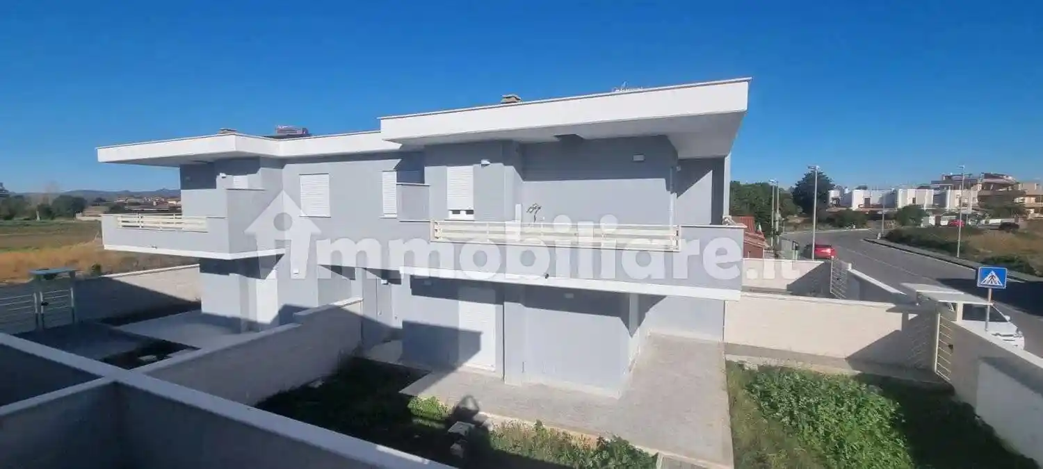 Villa unifamiliare via Fratelli Bandiera No Number, Zona Domitilla, Ladispoli - foto 3