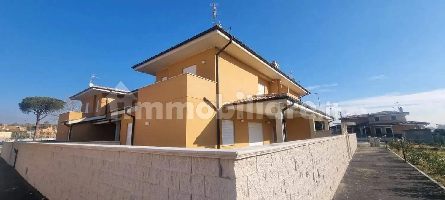 Villa in vendita a Fiumicino