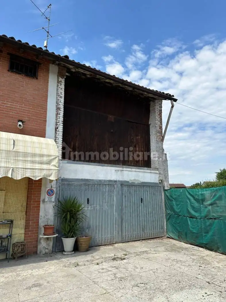 Casa indipendente in vendita a Casalmorano