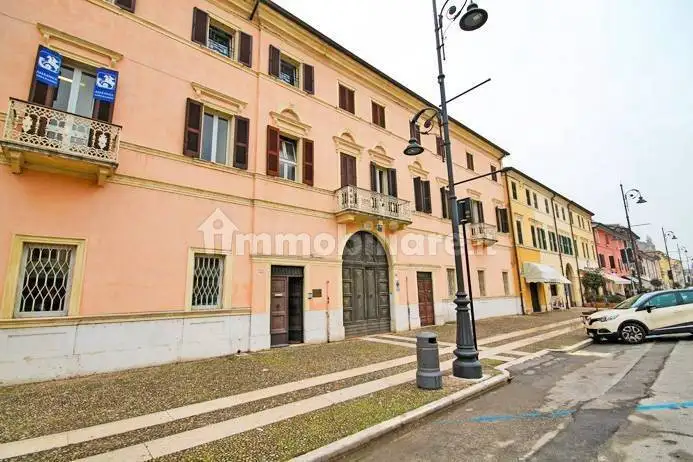 Casa indipendente in affitto a Villafranca di Verona