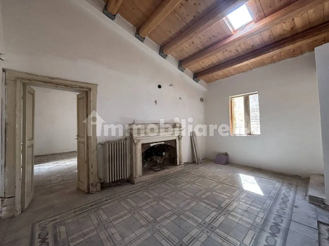 Casa indipendente in vendita a Sulmona
