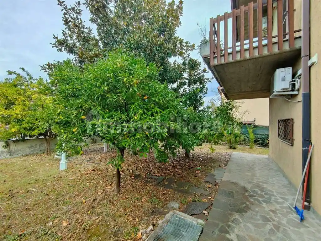 Villa a schiera via della Stazione di Ciampino, Morena, Roma - foto 2