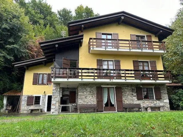 Villa unifamiliare via per Carpugnino, Brovello-Carpugnino