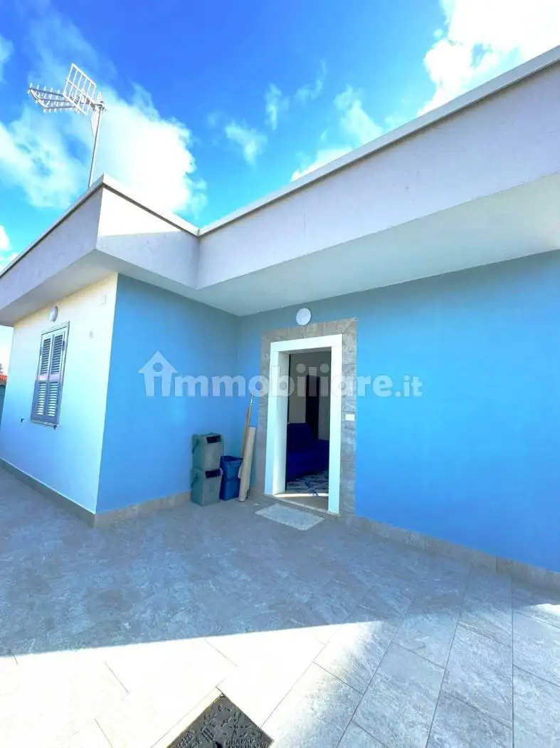 Villa unifamiliare viale del Bramante, Baia Verde, Castel Volturno - foto 4