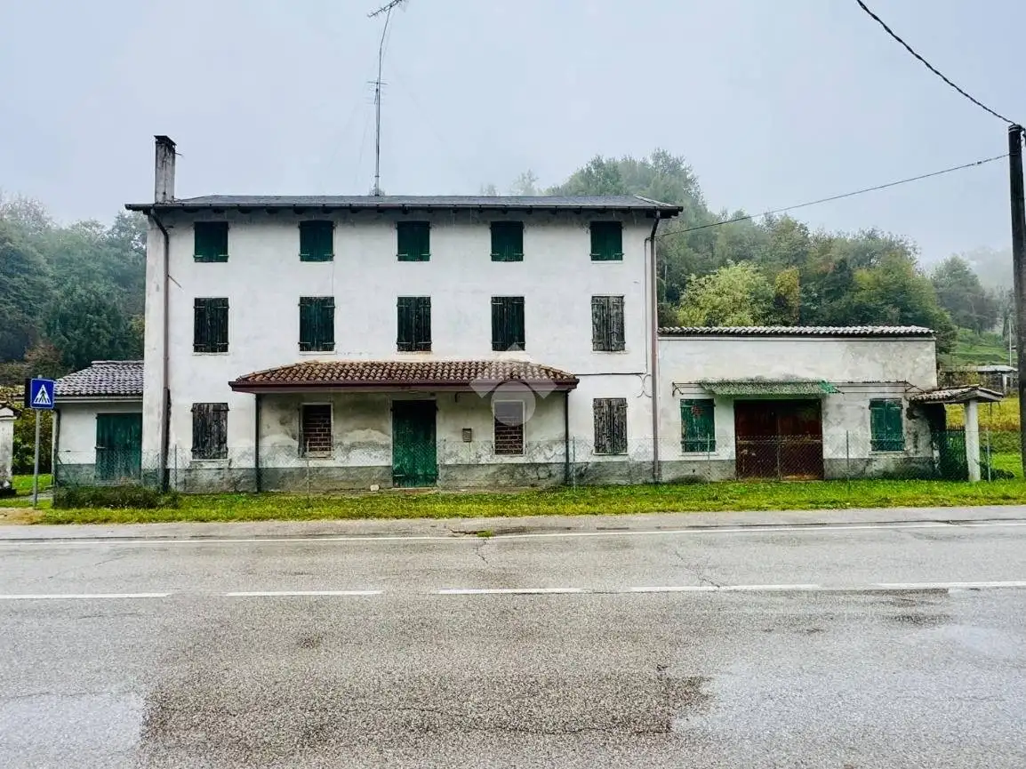 Casa indipendente in vendita a Cornuda