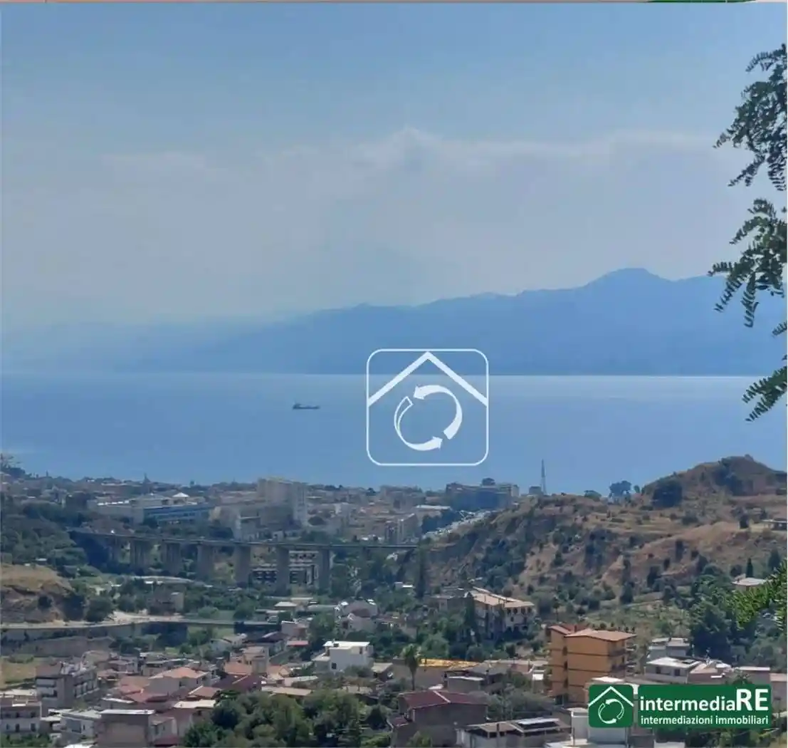 Terratetto unifamiliare 213 m², da ristrutturare, Vito, Reggio Calabria - foto 2