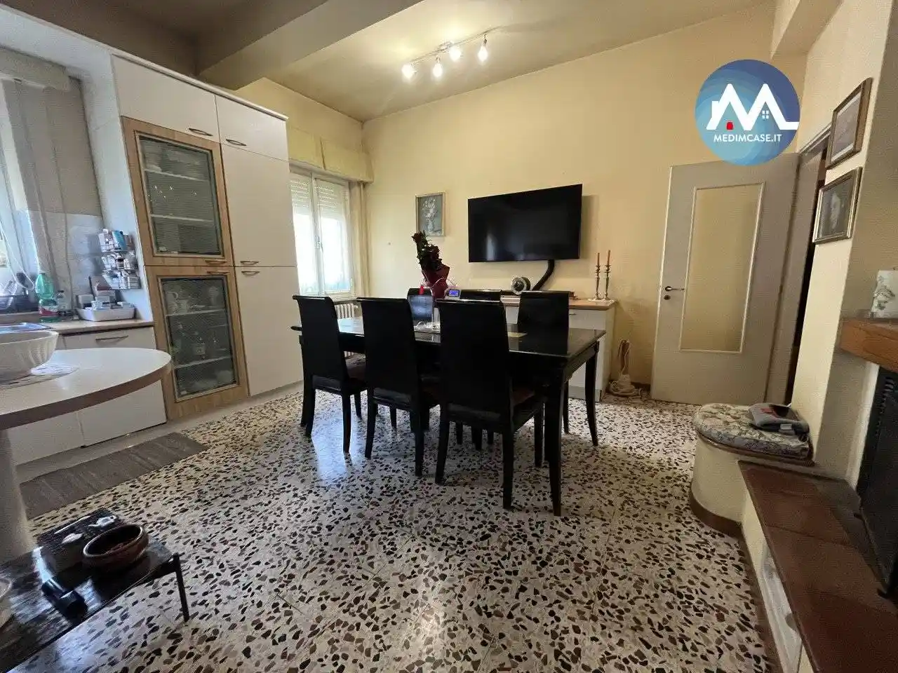 Palazzo - Edificio in Vendita - foto 2