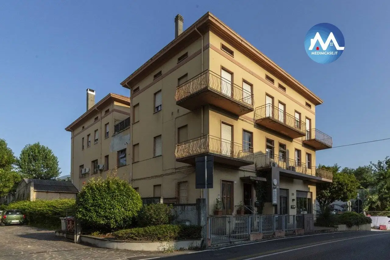 Palazzo - Edificio in vendita a Pesaro