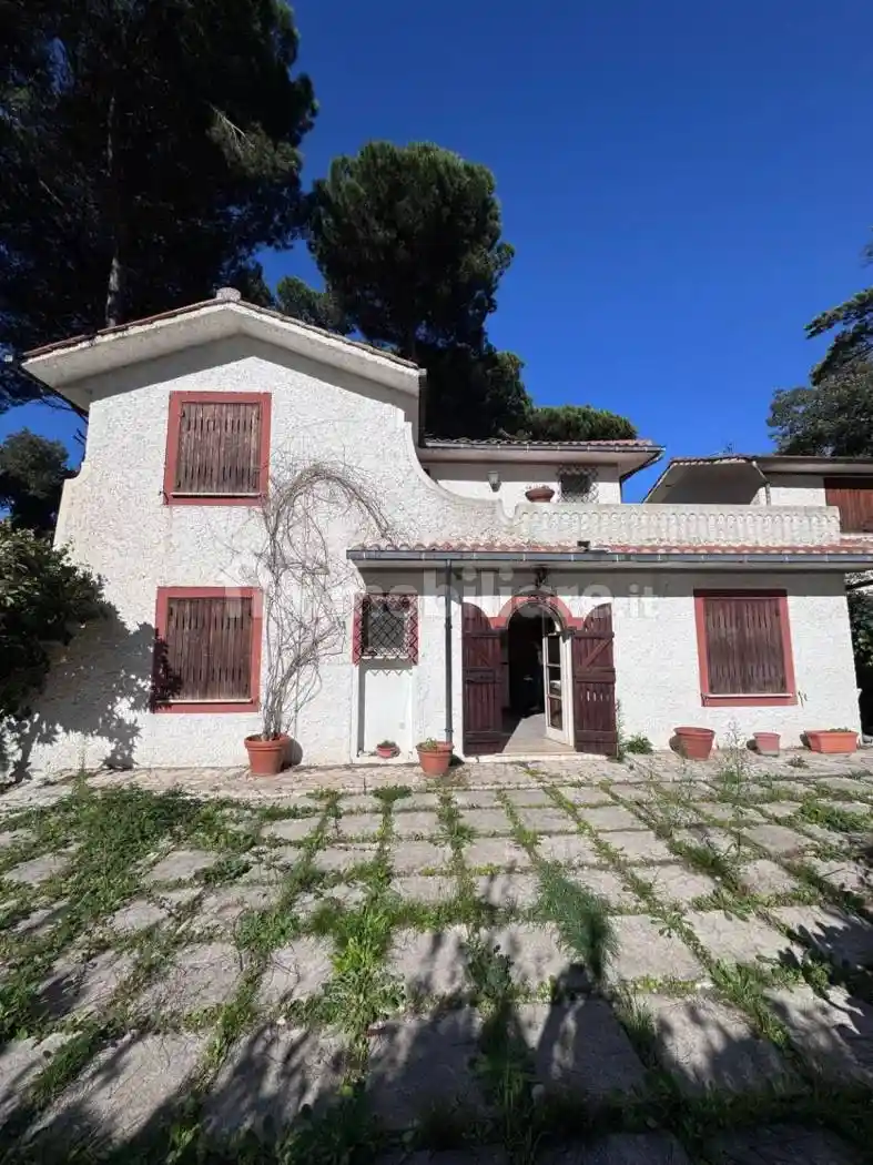 Villa in vendita a Sabaudia