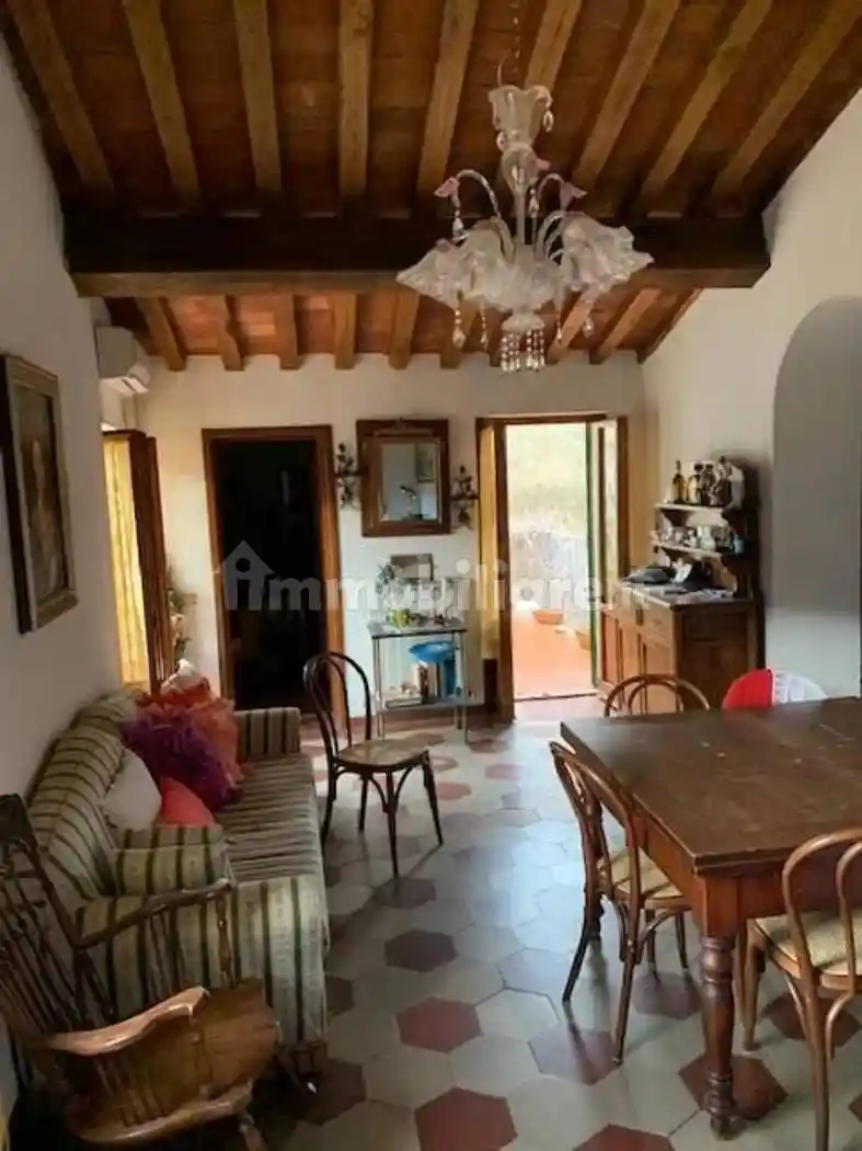 Villa in vendita a Calci