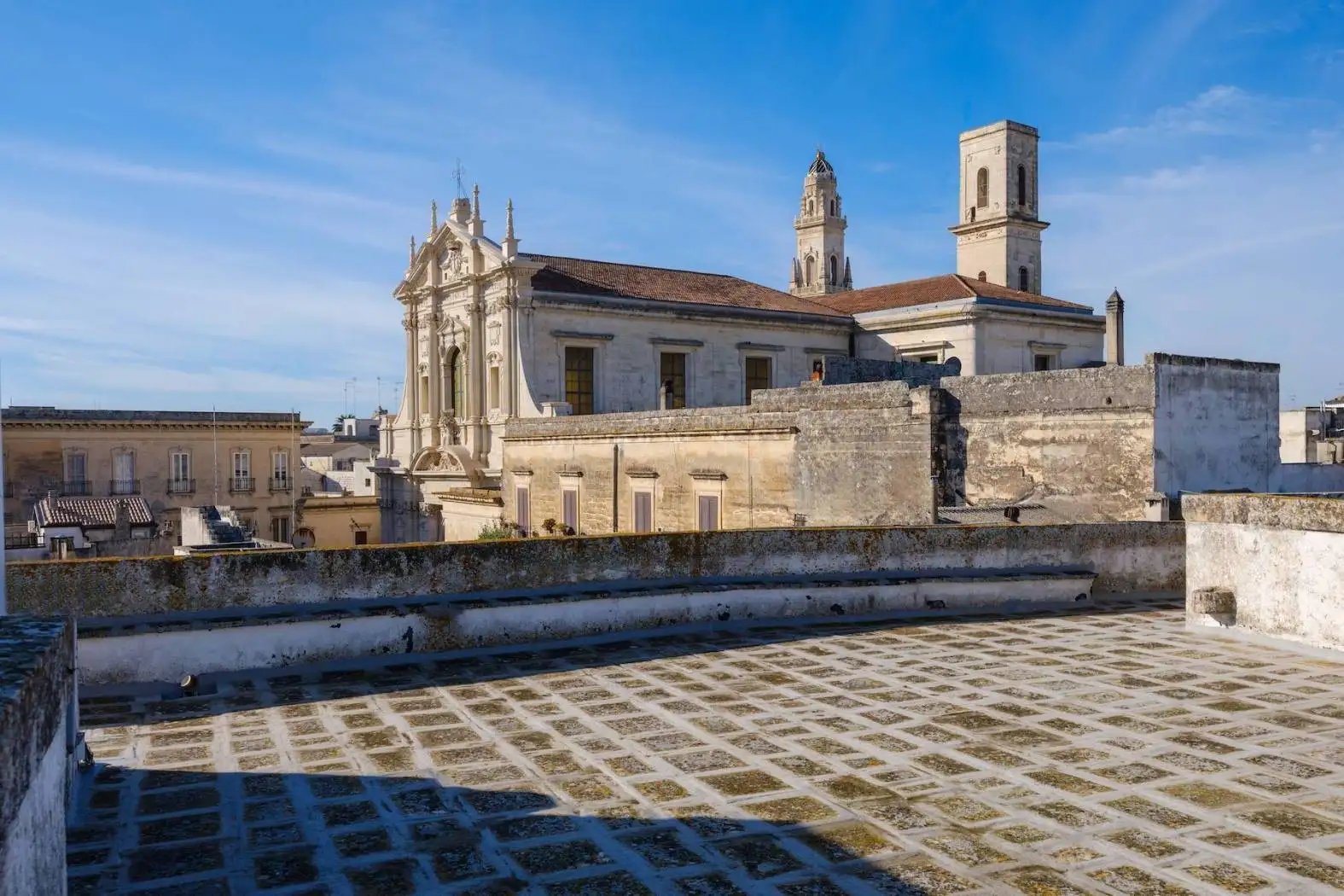 Palazzo - Edificio in vendita a Lecce