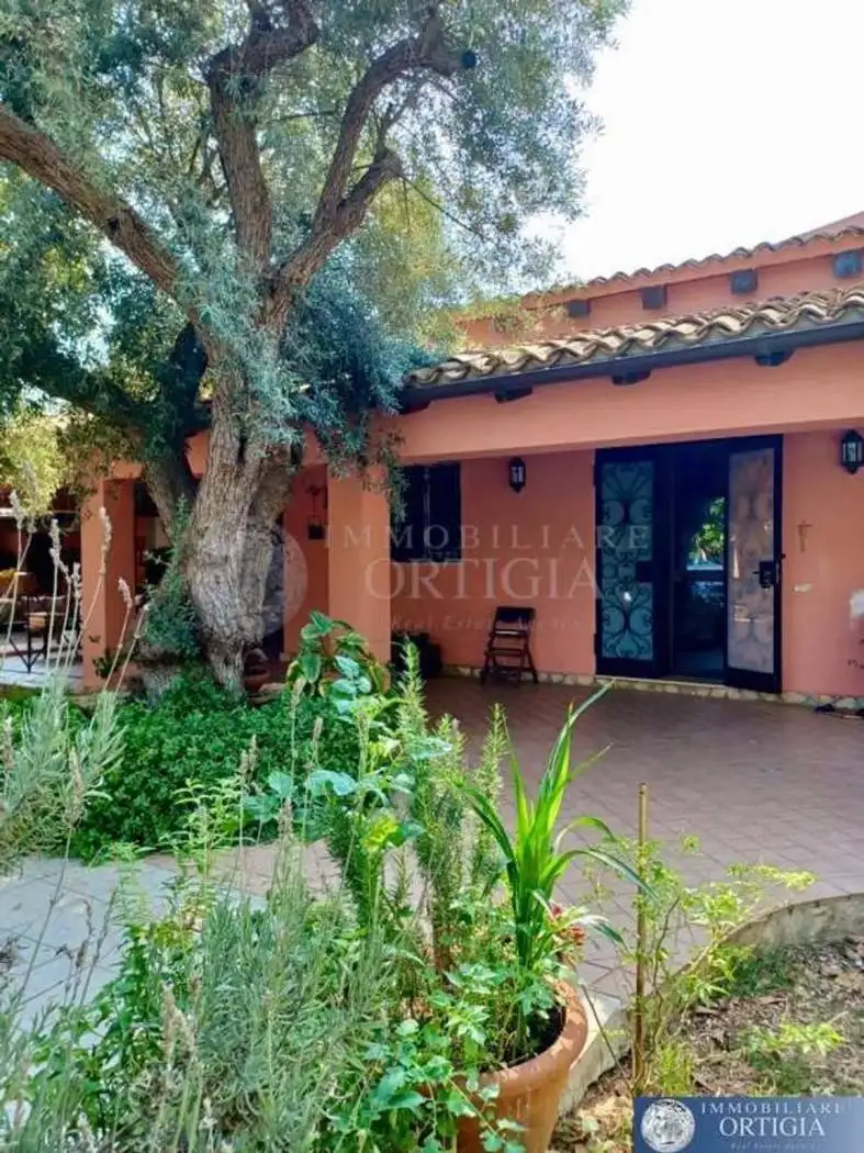 Villa in affitto a Siracusa