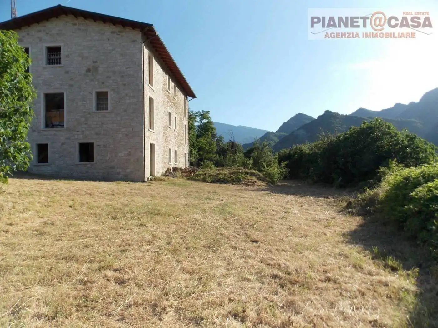 Villa unifamiliare 380 m², Acquasanta Terme - foto 3