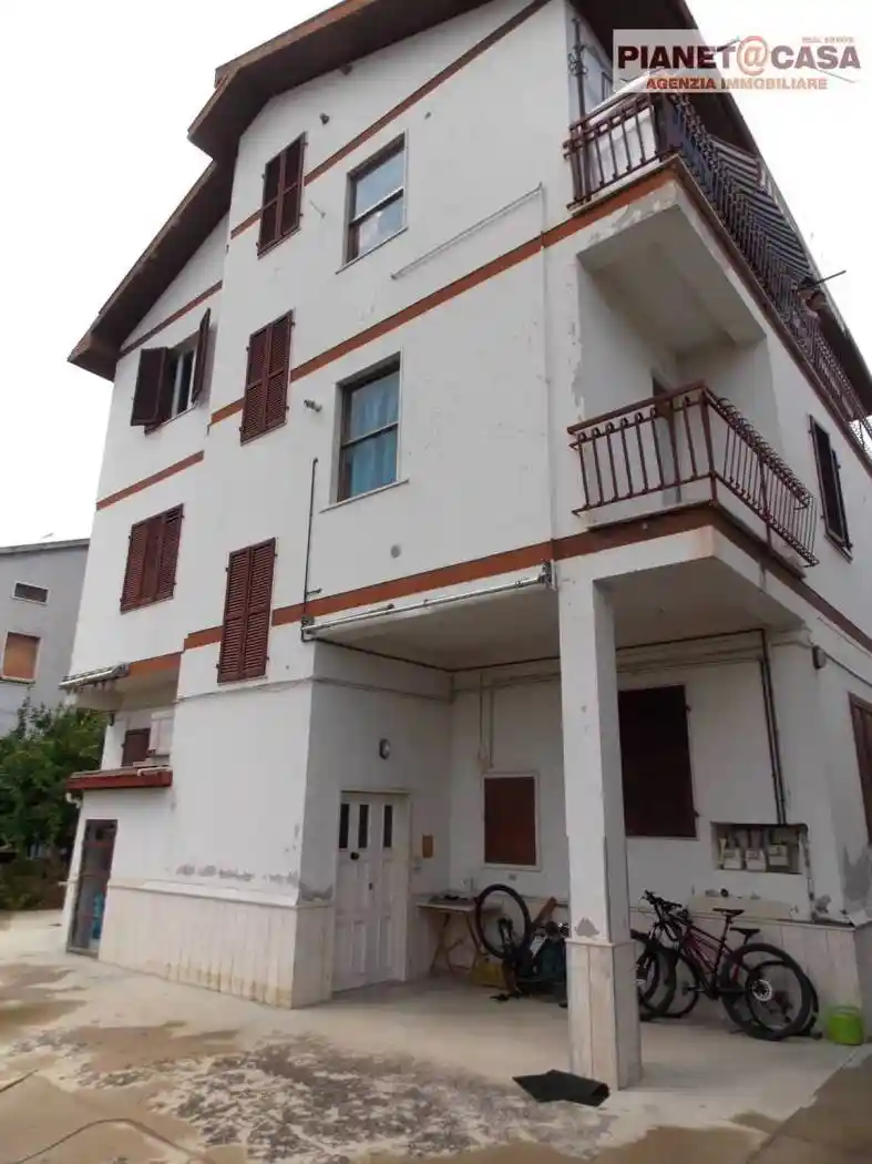 Appartamento in vendita a Castel di Lama