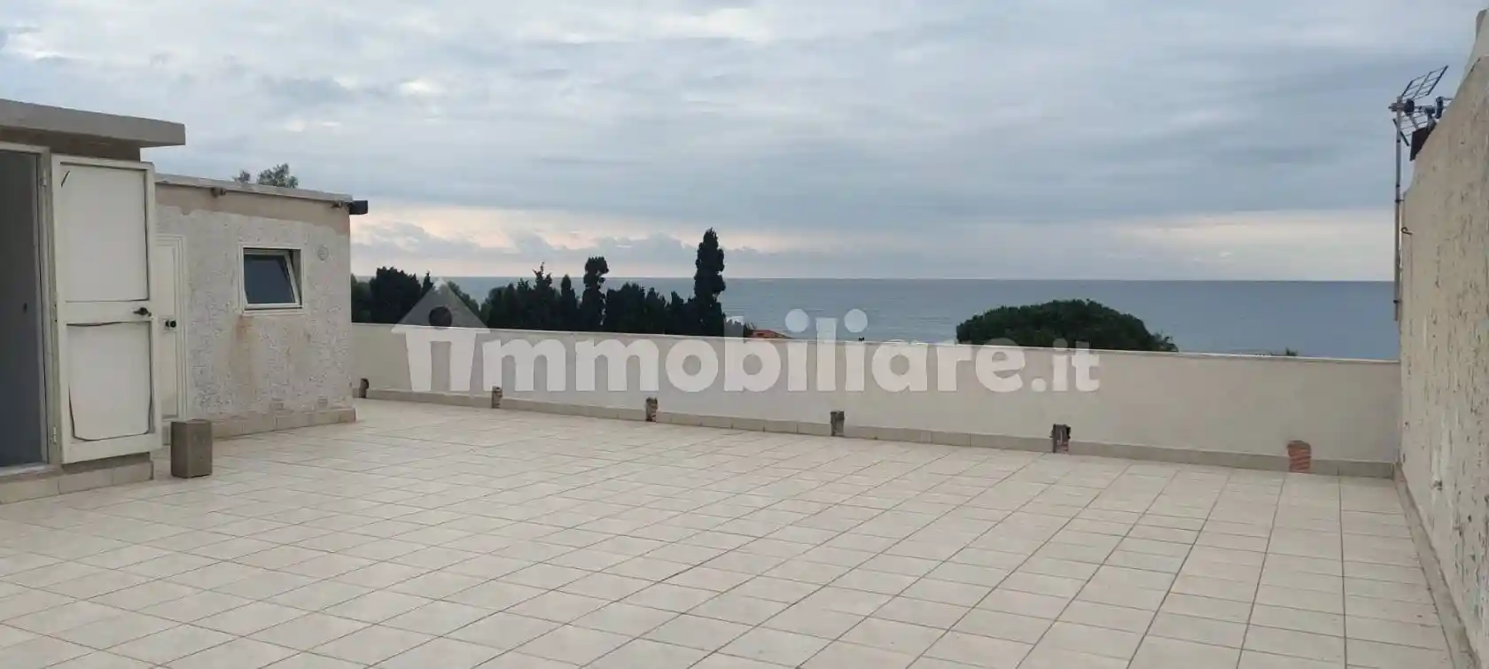 Appartamento in vendita a Palizzi