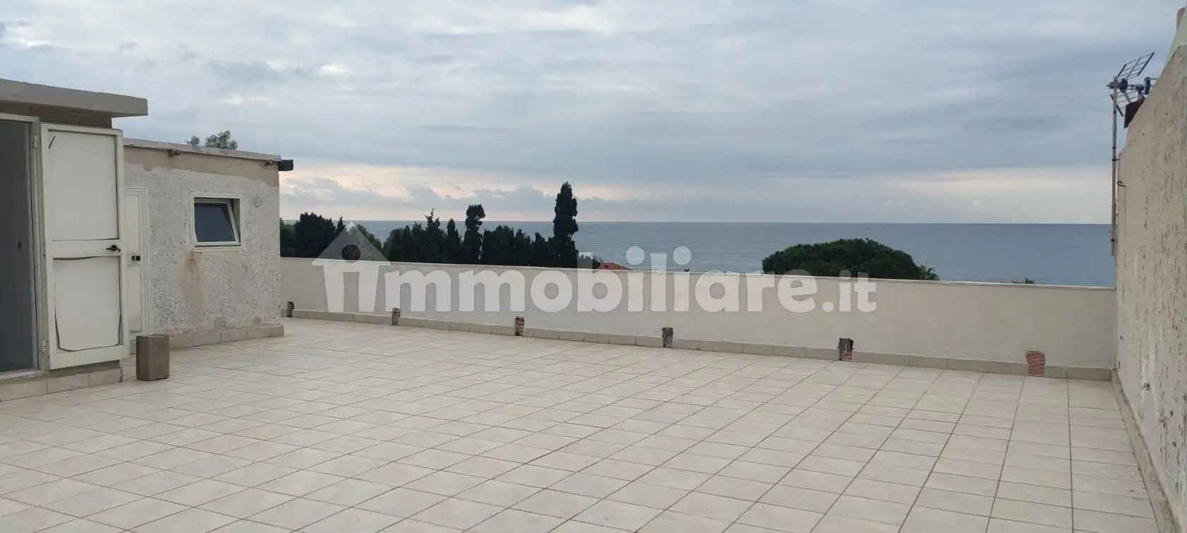 Appartamento in vendita a Palizzi