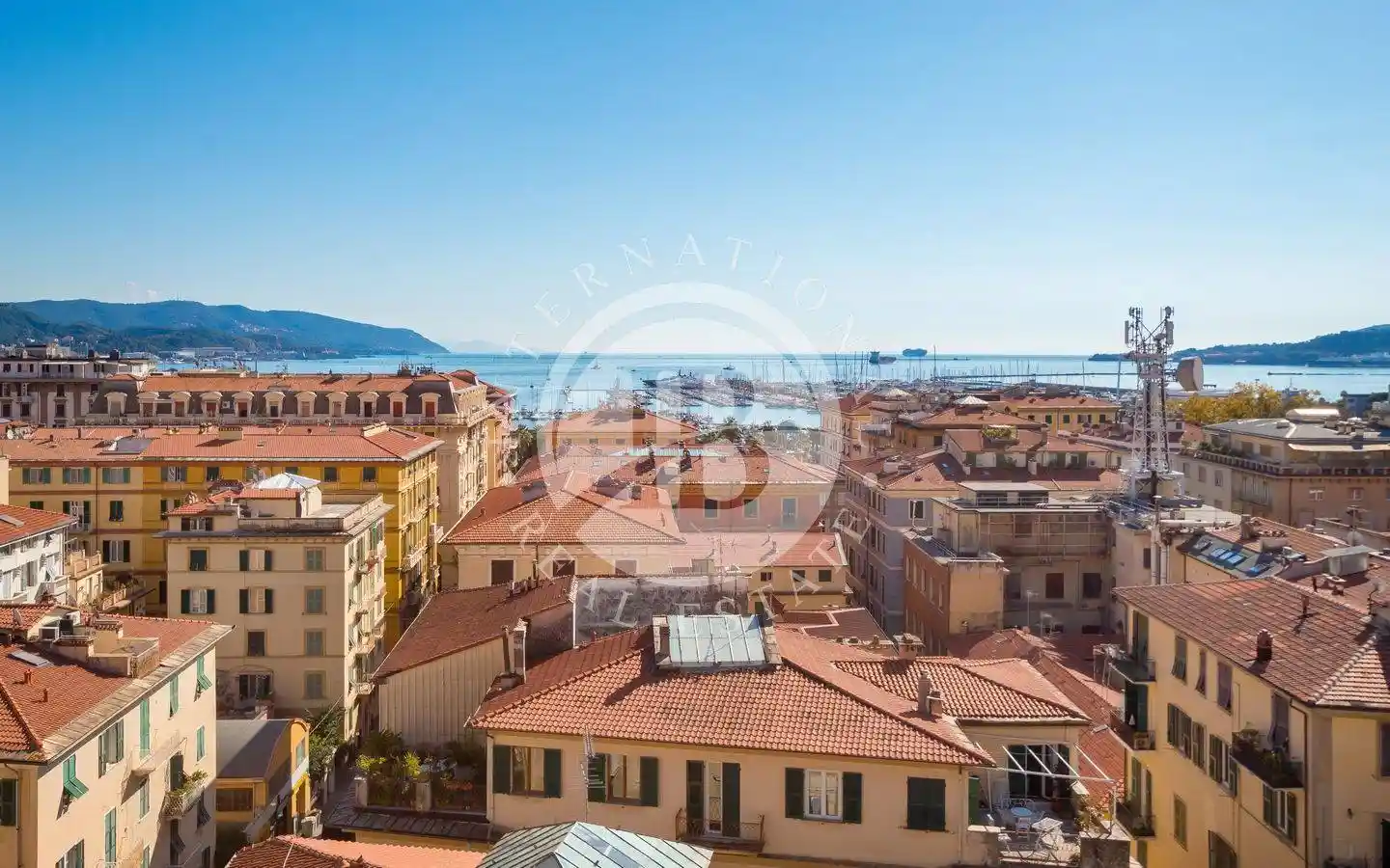 Attico ottimo stato, 200 m², Centro Storico, La Spezia - foto 2