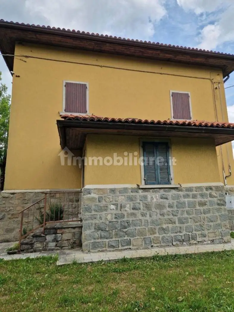 Appartamento via Centrale 43, Cinquecerri, Ventasso - foto 4