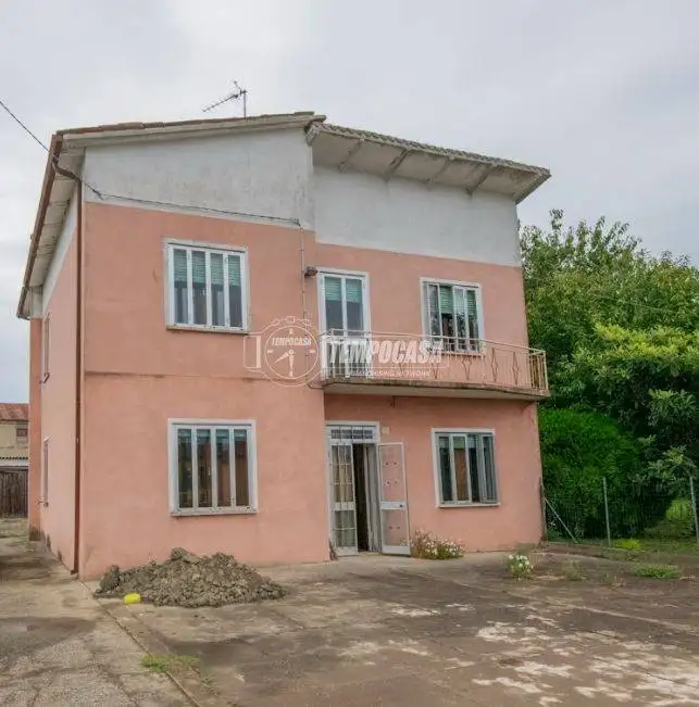 Appartamento in vendita a Villadose