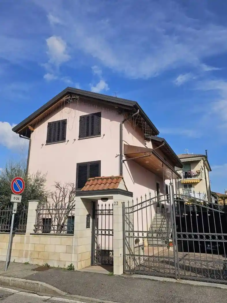 Villa in vendita a Pioltello