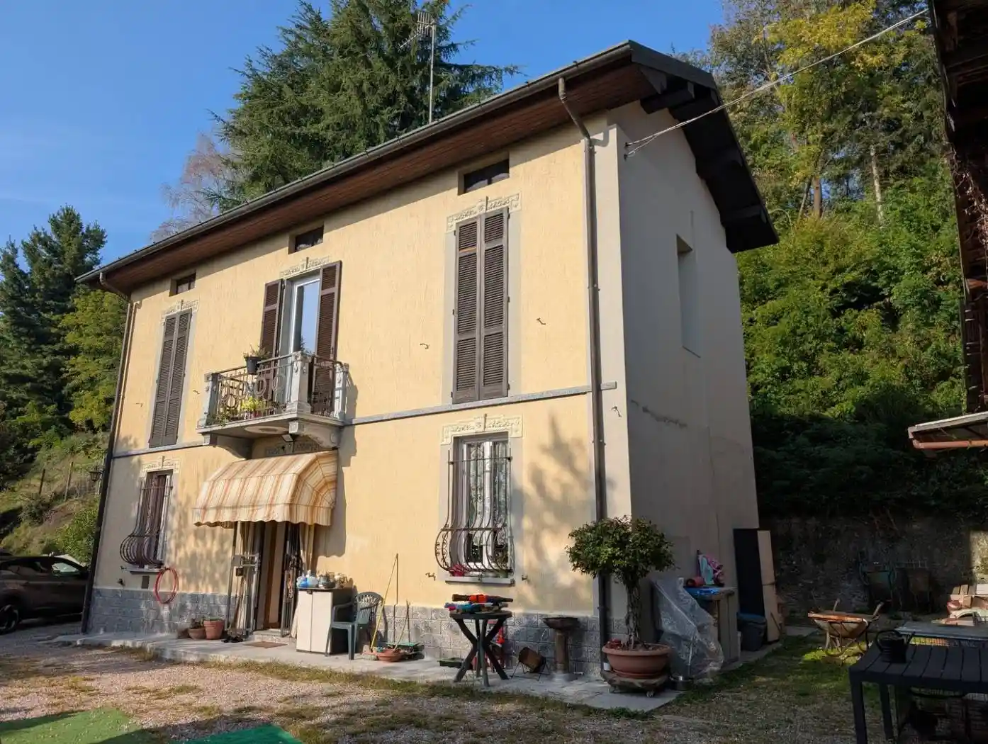 Villa in vendita a Varese
