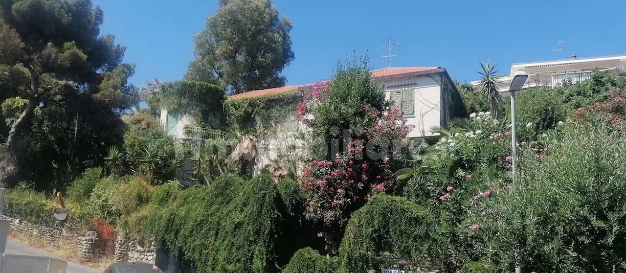 Villa in vendita a Sanremo