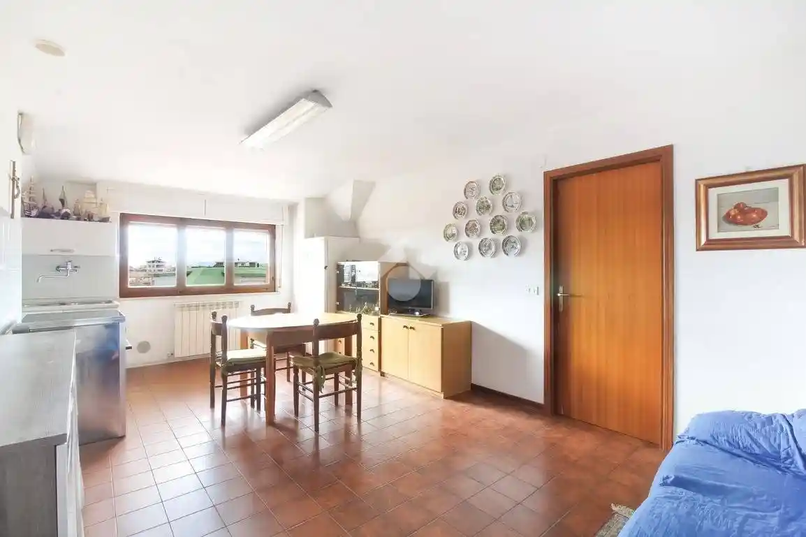 Trilocale via Vasco de Gama 12, Centro, Martinsicuro - foto 2