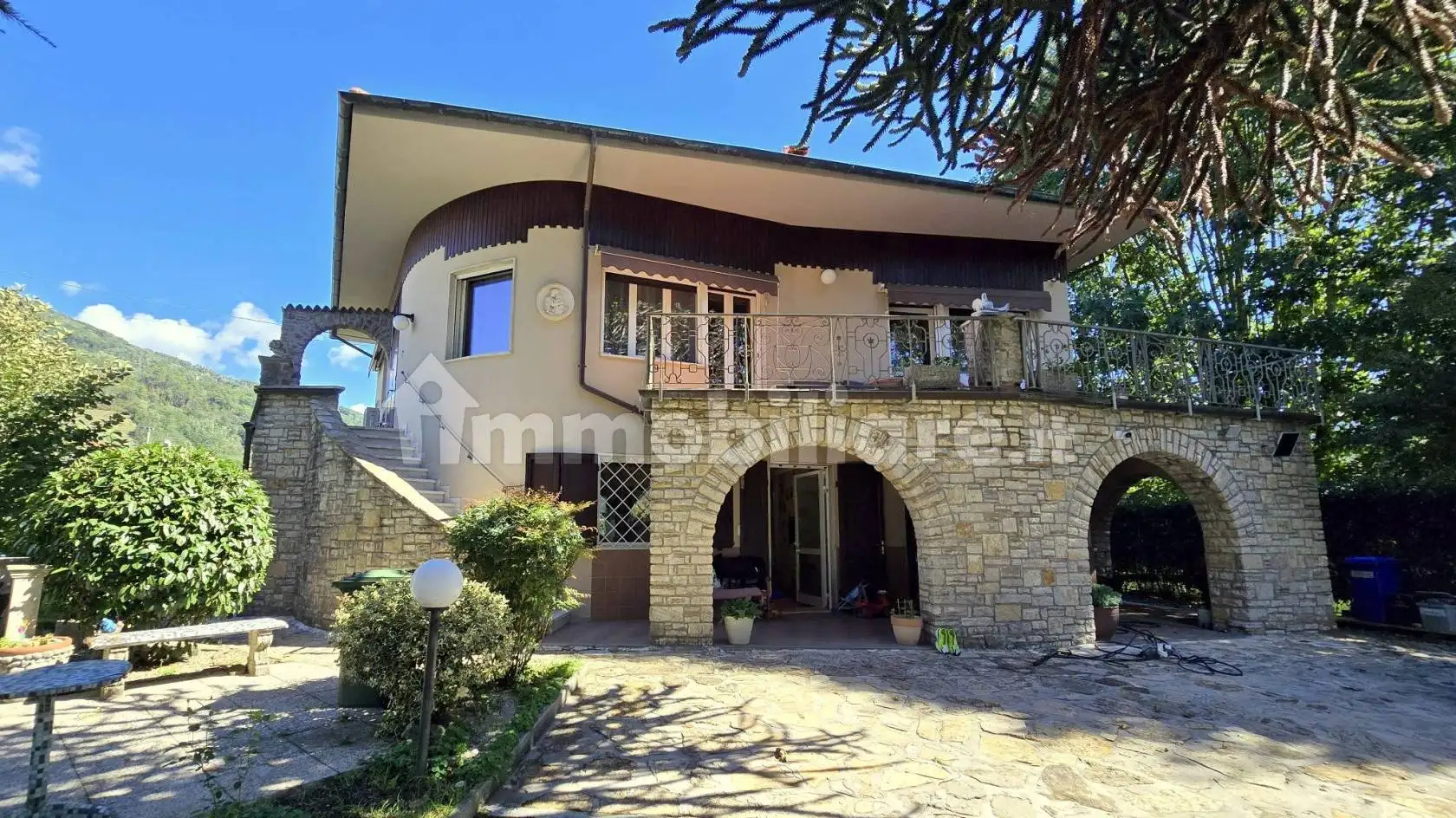 Villa in vendita a Bagni di Lucca