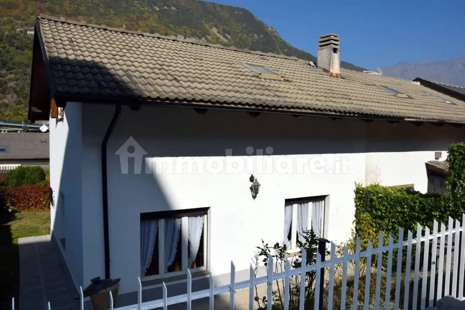 Villa a schiera 4 locali, buono stato, Centro, Chiomonte - foto 2