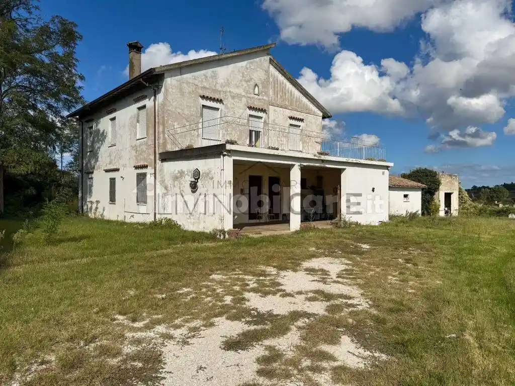 Casa indipendente in vendita a Santarcangelo di Romagna